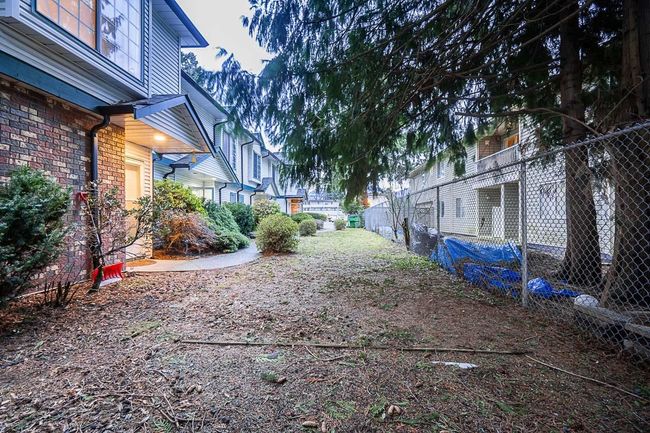 6 - 9437 Hazel Street, Townhouse with 2 bedrooms, 2 bathrooms and 1 parking in Chilliwack BC | Image 7