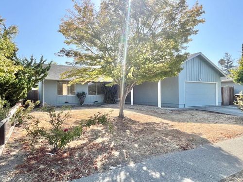 4428 Moffitt Dr, Napa, CA, 94558-1713 | Card Image