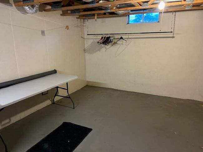 Lower level bathroom | Image 9