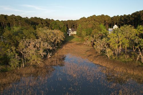 6042 Pawlett Blake Ln, Wadmalaw Island, SC, 29487-7189 | Card Image