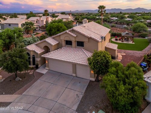 1351 W Canada Creek Pl, Oro Valley, AZ, 85737-8579 | Card Image