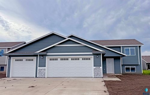 1009 Birch St, Harrisburg, SD, 57032-8356 | Card Image