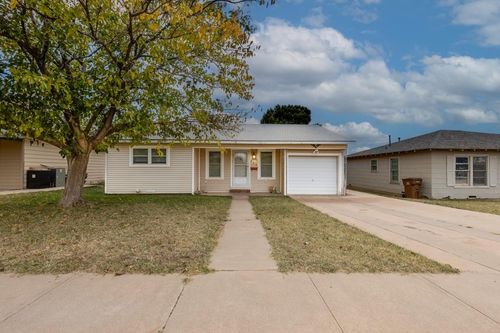 420 Ryon, Big Spring, TX, 79720 | Card Image