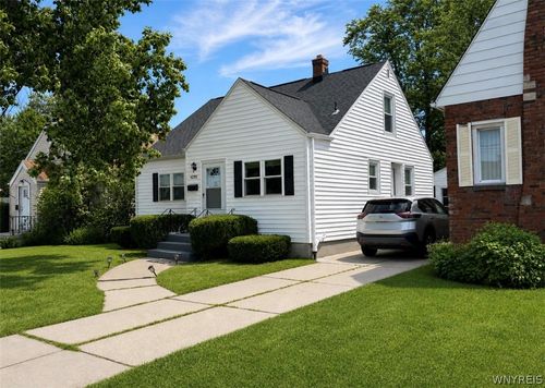4295 Bailey Ave, Amherst, NY, 14226-2927 | Card Image