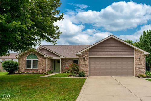 48 Lasalle Ct, Whiteland, IN, 46184-9340 | Card Image