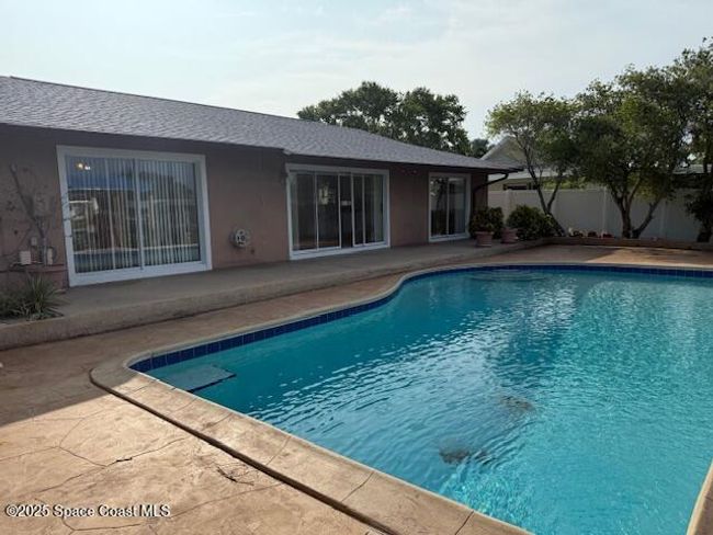 20 Crystal River Dr, House other with 3 bedrooms, 2 bathrooms and null parking in Cocoa Beach FL | Image 5