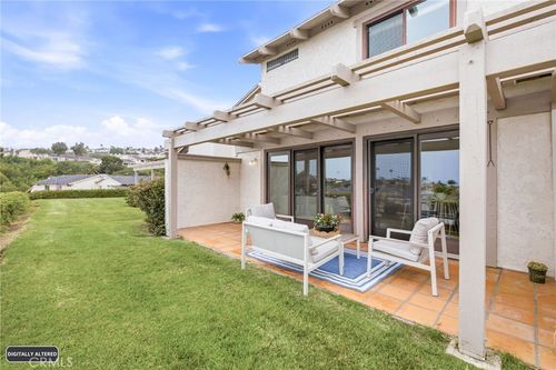 127 Avenida Adobe, San Clemente, CA, 92672-2408 | Card Image