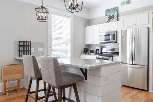 one-826 Ponce De Leon Pl Ne, Atlanta, GA, 30306-3725 | Card Image