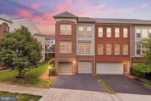 42476 Regal Wood Dr, BRAMBLETON, VA, 20148-5626 | Card Image