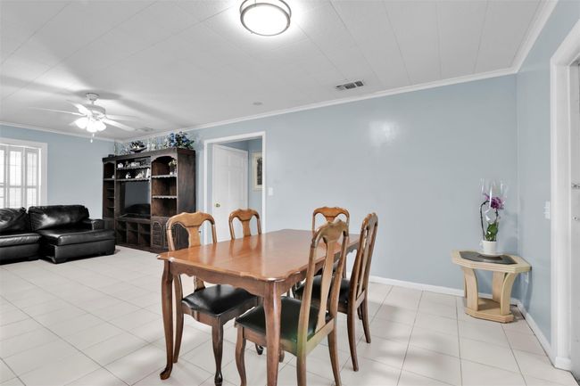324 Davis Rd, House other with 5 bedrooms, 2 bathrooms and null parking in Palm Springs FL | Image 18
