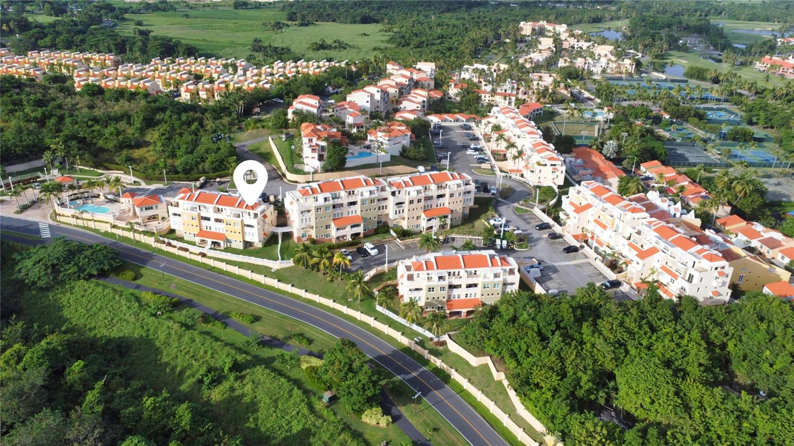 Residential Lease en alquiler en HUMACAO, 285 PALMAS INN WAY, 2700 m²