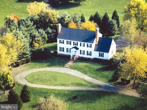37054 Adams Green Ln, MIDDLEBURG, VA, 20117-2840 | Card Image