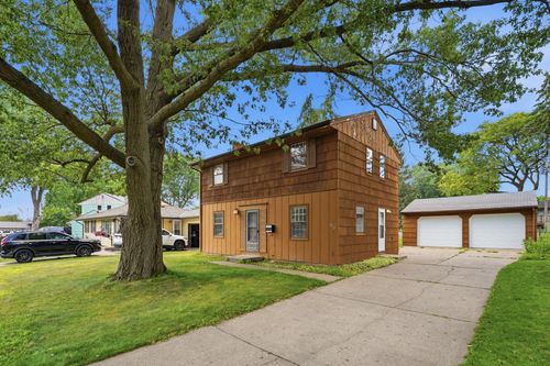 2213 Dellridge Ave, Saint Paul, MN, 55119-5051 | Card Image