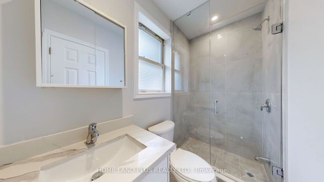 3 - 919 Avenue Rd, Home with 2 bedrooms, 1 bathrooms and 1 parking in Toronto ON | Image 34