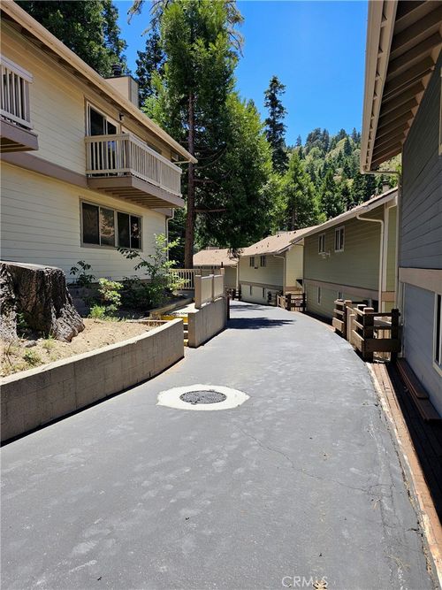 314 Canyon Crest Ln, Lake Arrowhead, CA, 92352 | Card Image