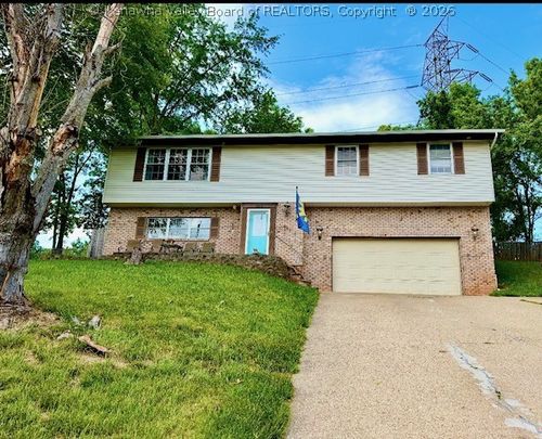 263 Spruce Ln, Poca, WV, 25159-9640 | Card Image