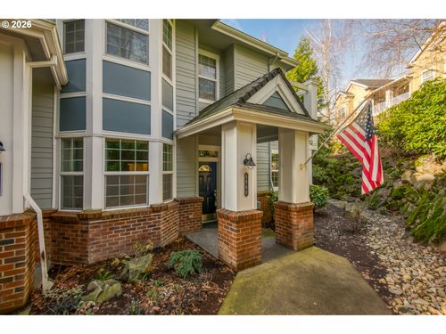 4860 Summerlinn Way, West Linn, OR, 97068-5132 | Card Image