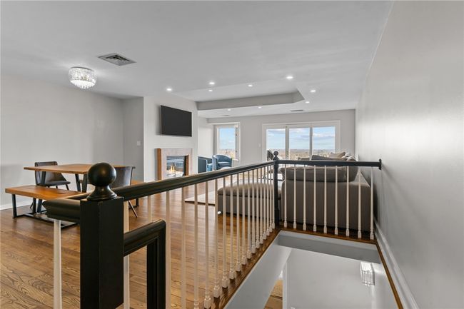 APT-5 - 400 Meshanticut Valley Pkwy, Condo with 2 bedrooms, 3 bathrooms and 2 parking in Cranston RI | Image 23
