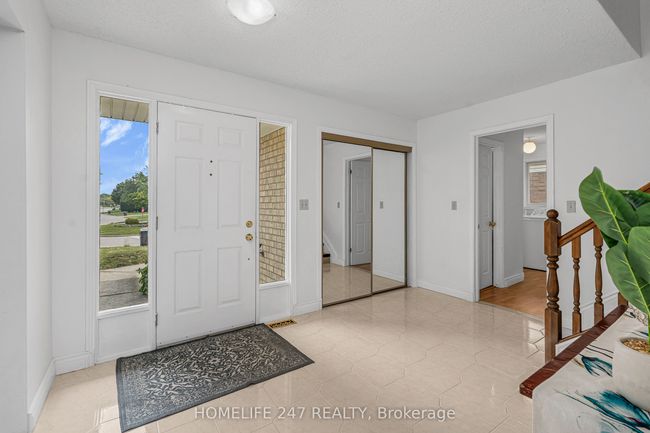 203 Somerville St, House other with 4 bedrooms, 4 bathrooms and 4 parking in Tecumseh ON | Image 4
