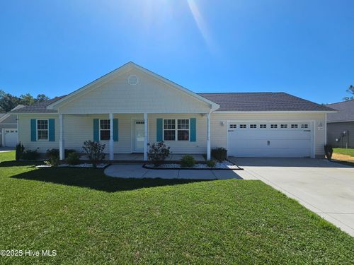 134 Woodbury Farm Dr, Jacksonville, NC, 28540-6215 | Card Image