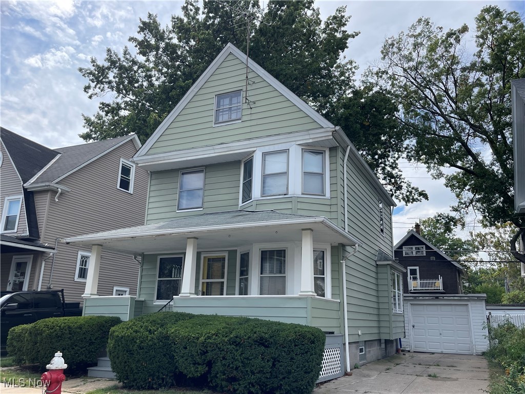 Olivewood Ave, Lakewood, OH 44107