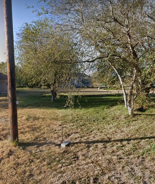 12416 County Road 1256, Sinton, TX, 78387-5407 | Card Image