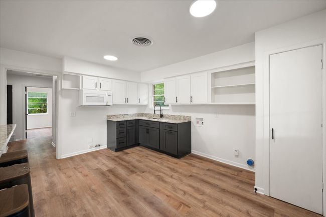 2040 Bowie Dr, House other with 3 bedrooms, 2 bathrooms and null parking in Corsicana TX | Image 11