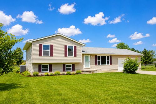 816 Farmers Rd, Wilmington, OH, 45177-8754 | Card Image