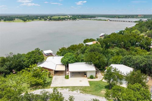 6976 Shamrock Dr, Brownwood, TX, 76801-0070 | Card Image