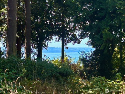 8175 Mossy Rock Rd, Clinton, WA, 98236-8781 | Card Image