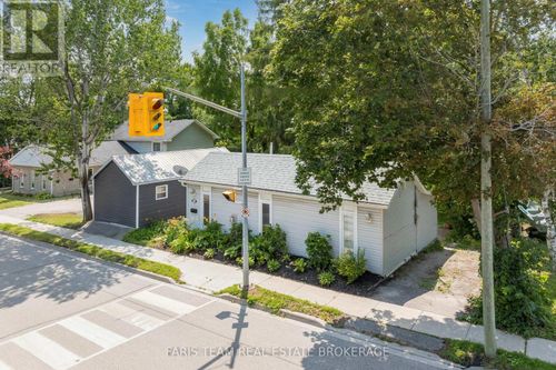 204 Cox Mill Rd, Barrie, ON, L4N4G5 | Card Image