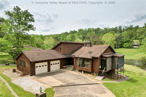 274 Pioneer Ln, Charleston, WV, 25312-5702 | Card Image