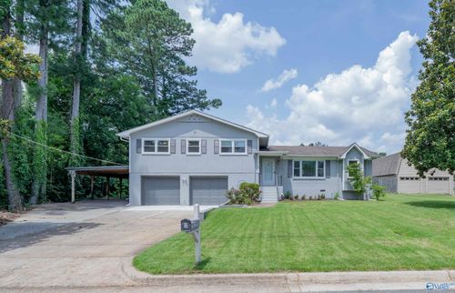 9808 Dolphin Dr Se, Huntsville, AL, 35802-3742 | Card Image