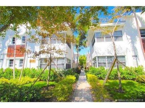 215-1560 Pennsylvania Ave, Miami Beach, FL, 33139-3632 | Card Image