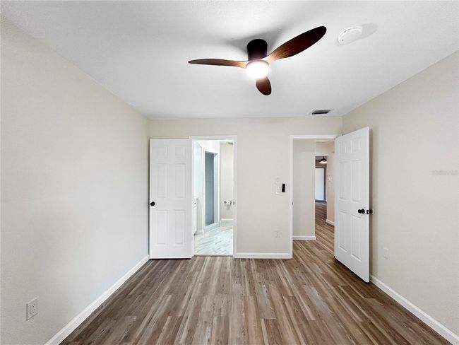 5136 Cedar Hammock Dr, House other with 2 bedrooms, 2 bathrooms and null parking in SARASOTA FL | Image 14