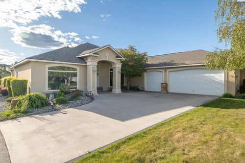 1200 W Canyon Lakes Dr, Kennewick, WA, 99337 | Card Image