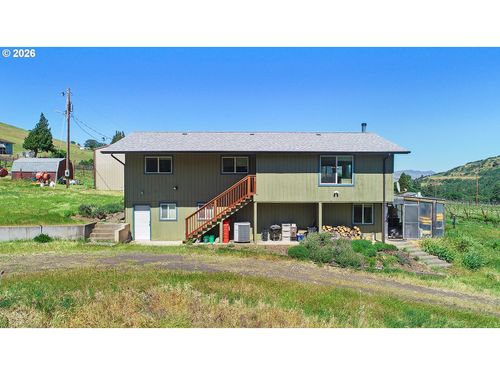 5073 Chenoweth Rd, The Dalles, OR, 97058 | Card Image