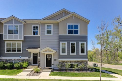 2870 Lexington Pl N, Roseville, MN, 55113-5555 | Card Image