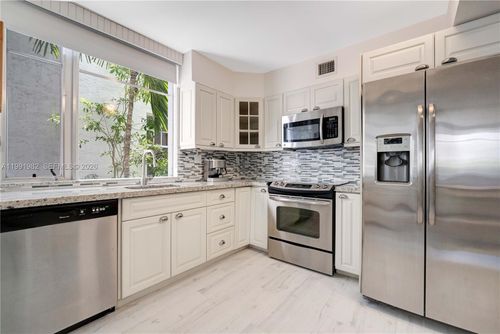 apt-202-1532 Drexel Ave, Miami Beach, FL, 33139-7956 | Card Image