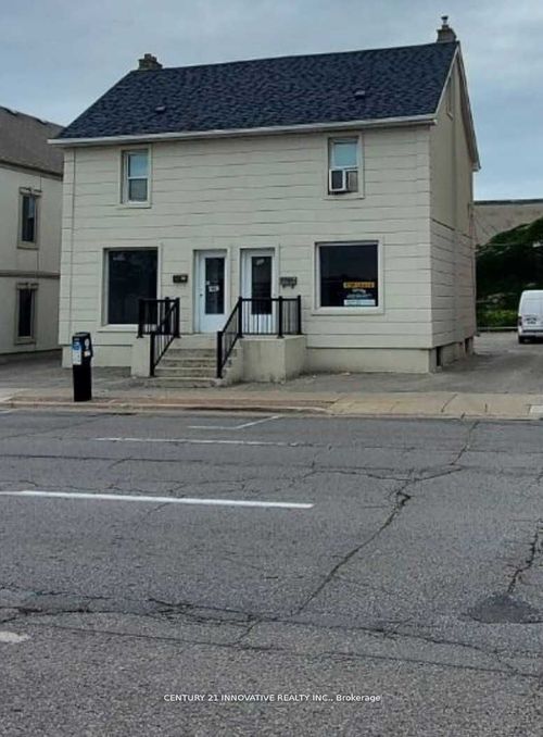 82 Centre St N, Oshawa, ON, L1G4B6 | Card Image