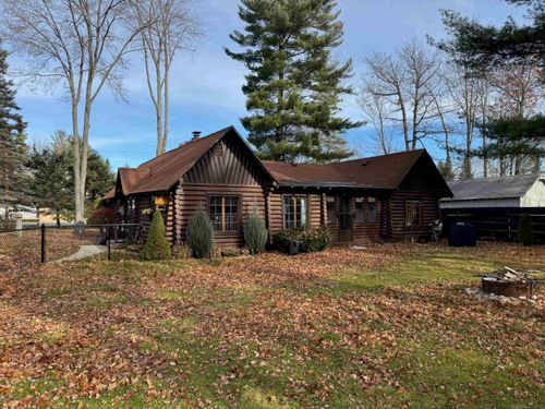 3657 E Houghton Lake Dr, Houghton Lake, MI, 48629-8343 | Card Image