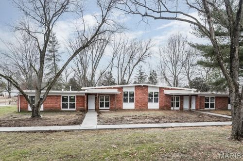 464 Hill Drive Ct, Eureka, MO, 63025-2033 | Card Image