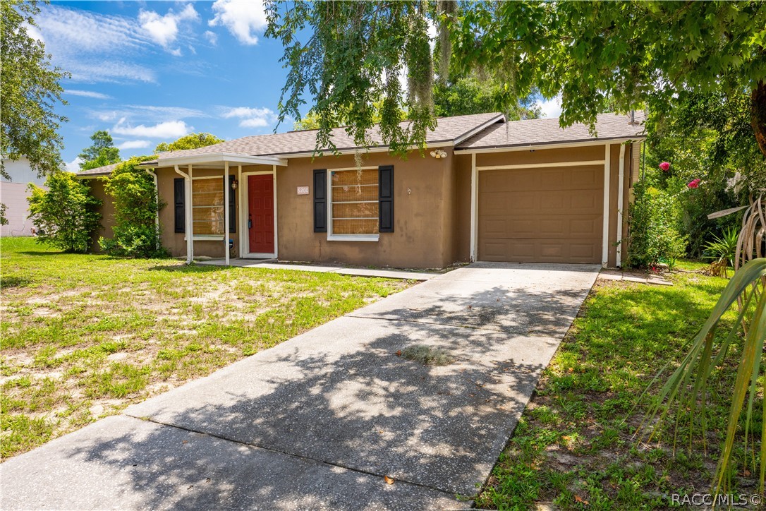 Layton Ave, Spring Hill, FL 34608