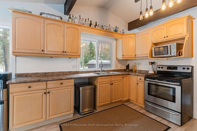 1088 Gravel Pit Dr, House other with 3 bedrooms, 1 bathrooms and 6 parking in Minden ON | Image 6