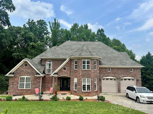 8639 Willhill Rd, Mint Hill, NC, 28227-4338 | Card Image
