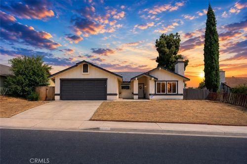 1717 E Avenue R3, Palmdale, CA, 93550-5473 | Card Image