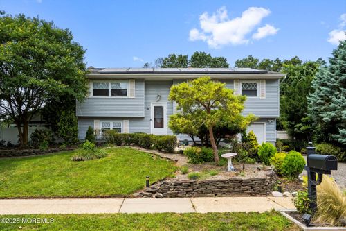 43 Arlyn Dr, Howell, NJ, 07731-2760 | Card Image