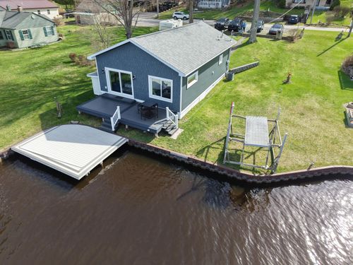 6292 Grace Ave, Ludington, MI, 49431-9639 | Card Image