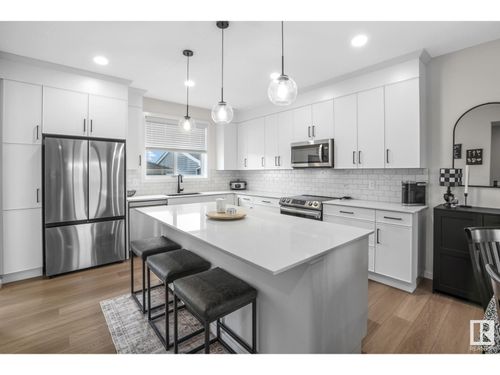 7012 54 Ave, Beaumont, AB, T4X2Z9 | Card Image
