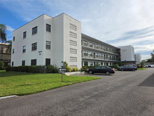 305-5969 Terrace Park Dr N, ST PETERSBURG, FL, 33709-1119 | Card Image